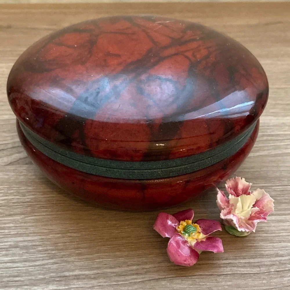 Pier 1 alabaster hand carved Jewelry Box made in Italy